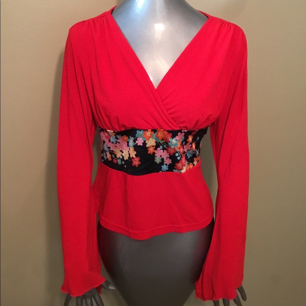 Vintage Ellemenno red floral cropped blouse top